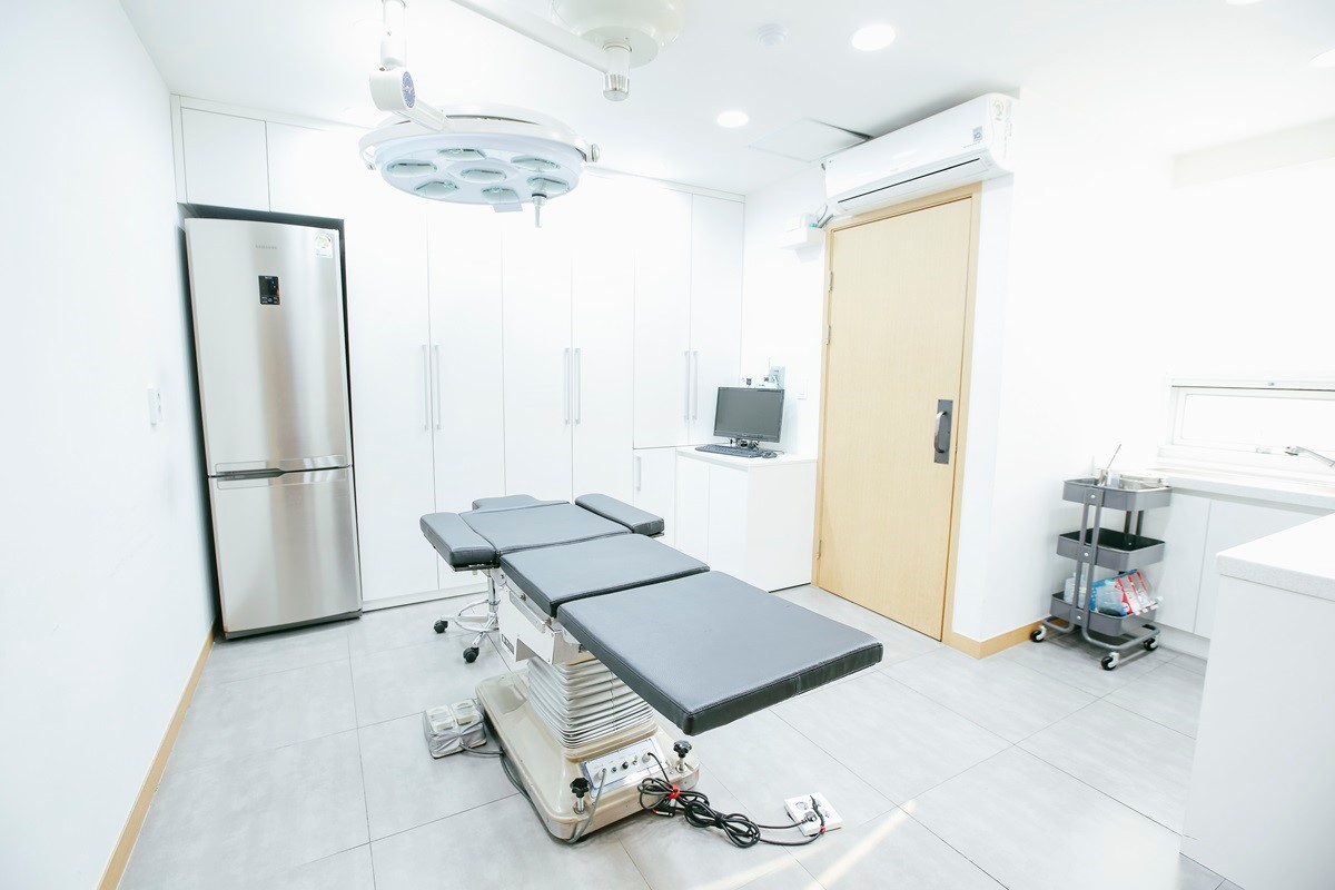 퀸 시술실.jpg